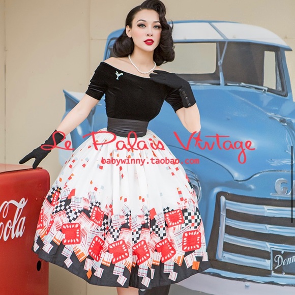 Le Palais Vintage skirt (New with tag) Size S - Picture 3 of 7